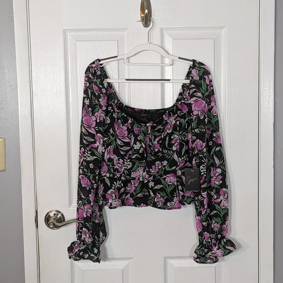NWT Japna Girly Black and Purple‎ Floral Flowy Cropped Blouse Size Large - Picture 1 of 8